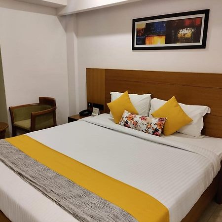 Hotel Park Residency Calicut מראה חיצוני תמונה